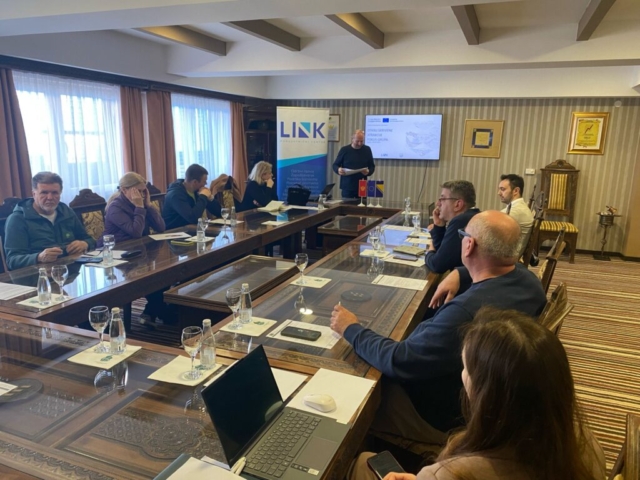 WhatsApp Image 2025-03-06 at 08.10.23 (1)